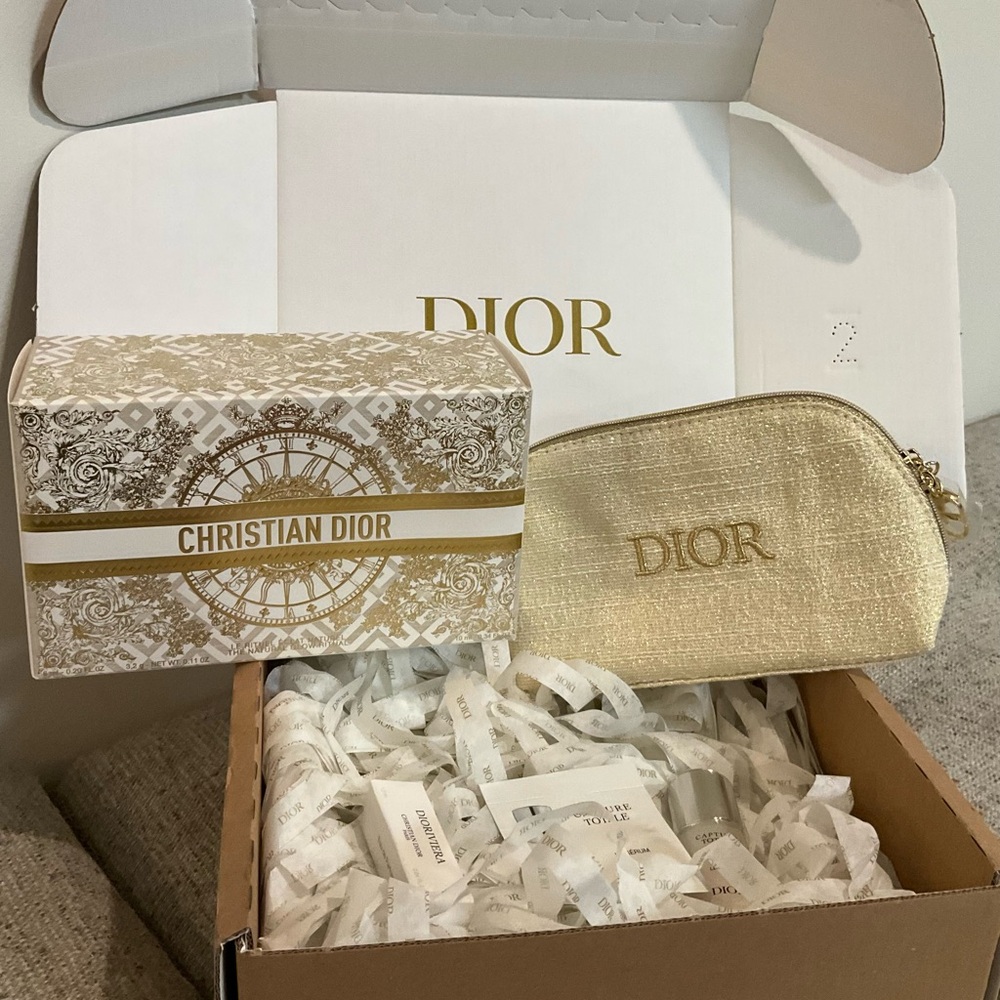 NIB DIOR GOLD COSMETIC CASE, BOXES, SAMPLES & PACKAGING - Picture 4 of 6